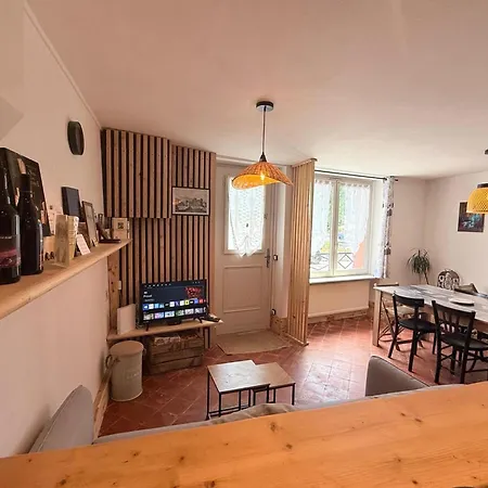 La Maison Du Pere Bellessort Сasa de vacaciones Régnié